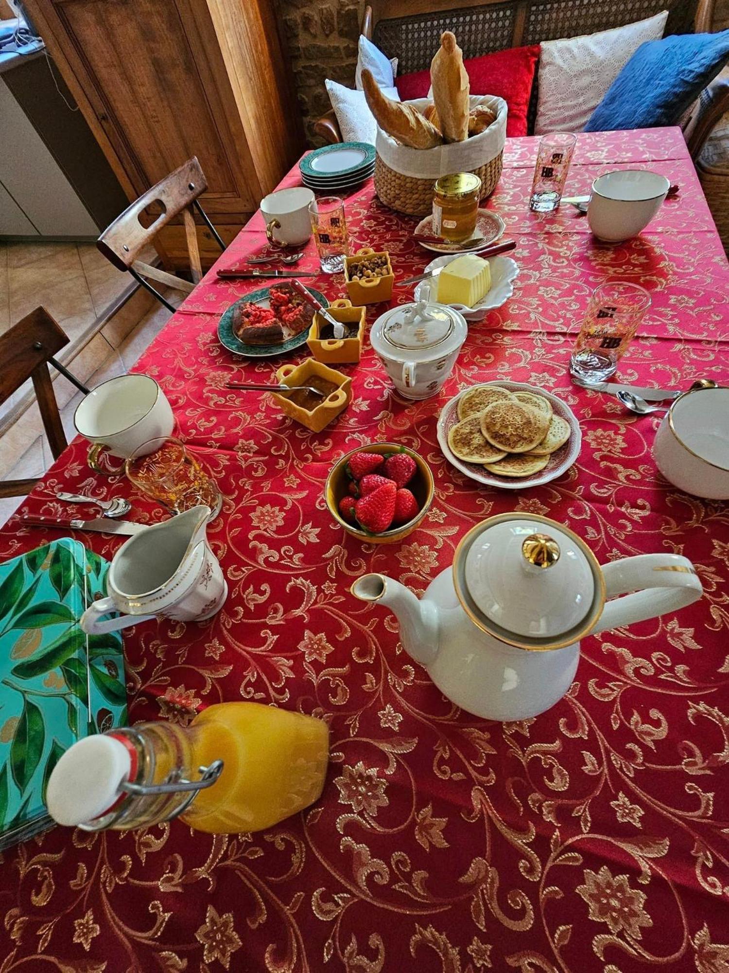 Bed and Breakfast Le Moulin De Chazelle Cormatin Zewnętrze zdjęcie